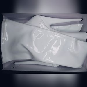 BRAND NEW 10 inch Pleaser boots